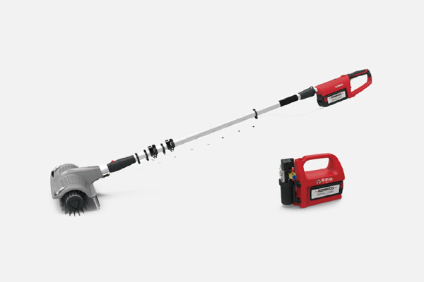 Handheld cleaning machine